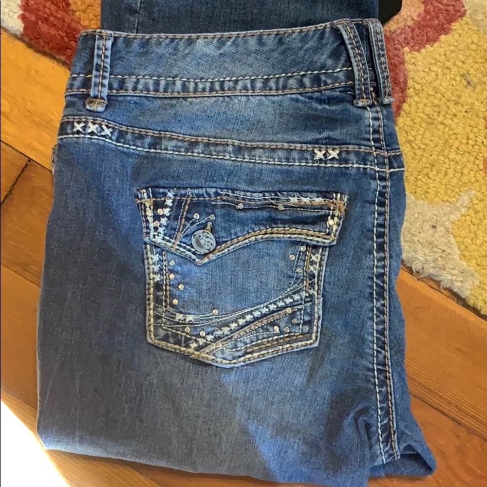 Size 16 regular maurices capris